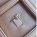 Λευκόχρυσο μονόπετρο δαχτυλίδι Κ18 με διαμάντια